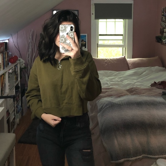 (Sold Elsewhere) H&M Army Green Half Zip Cropped Sweater Fall - Picture 1 of 5
